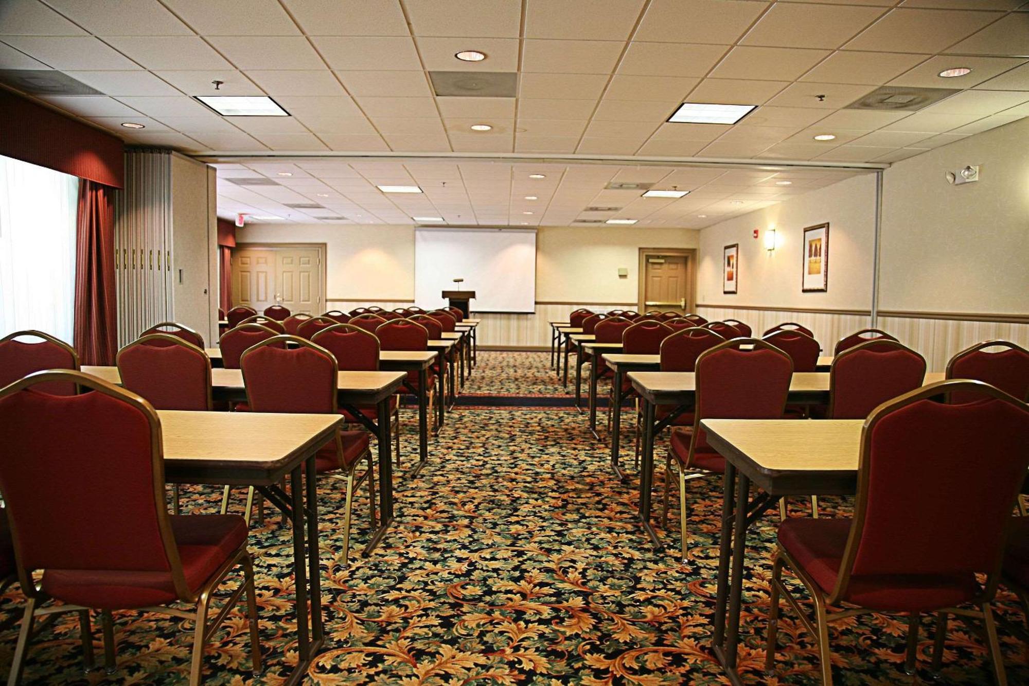 Country Inn & Suites By Radisson, Helen, Ga Exterior photo